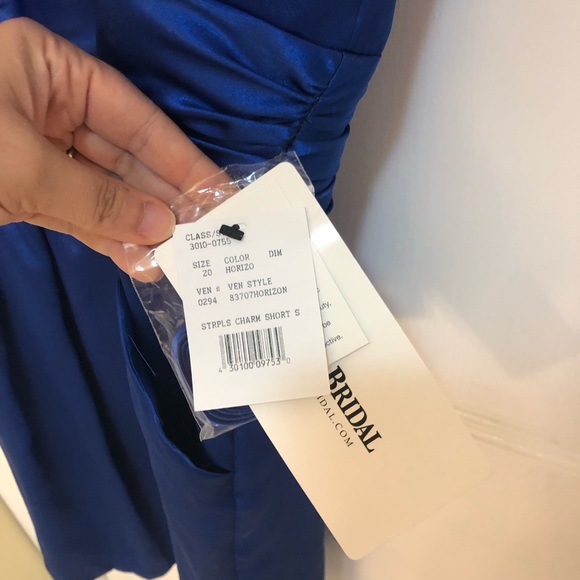 David’s Bridal Bridesmaid Strapless Dress w pocket - Picture 3 of 4